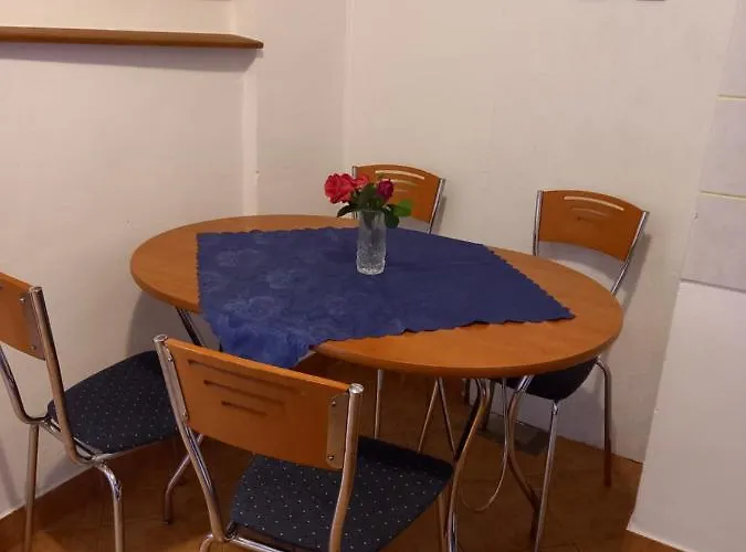 Apartma Boka דירה *